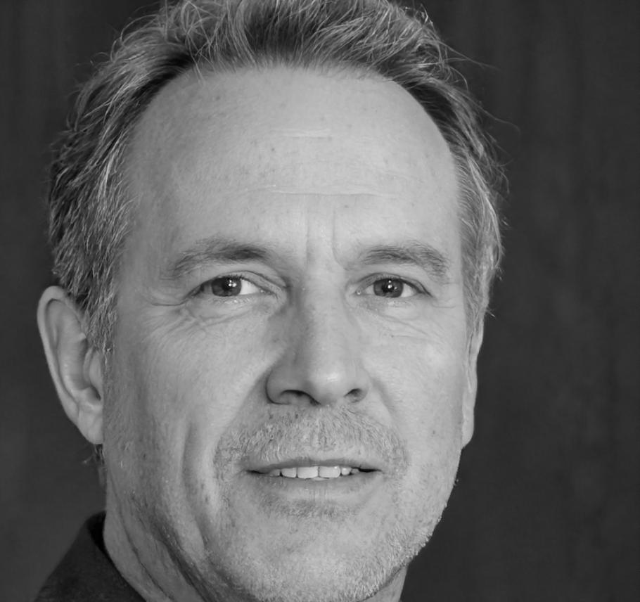 Financial advisor Theron discussing budgeting strategies with client